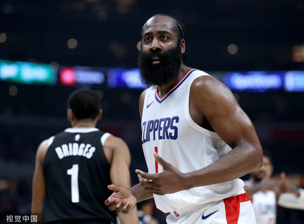 一个击地传 一个击地传